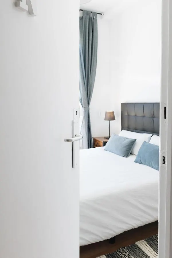 Sunny And Modern Apartment Ideal For Groups 바르셀로나 스페인