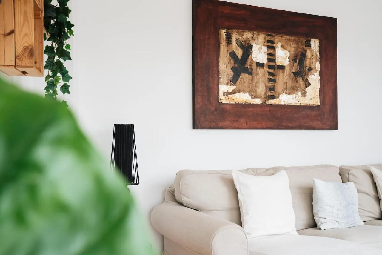Sunny And Modern Apartment Ideal For Groups 바르셀로나